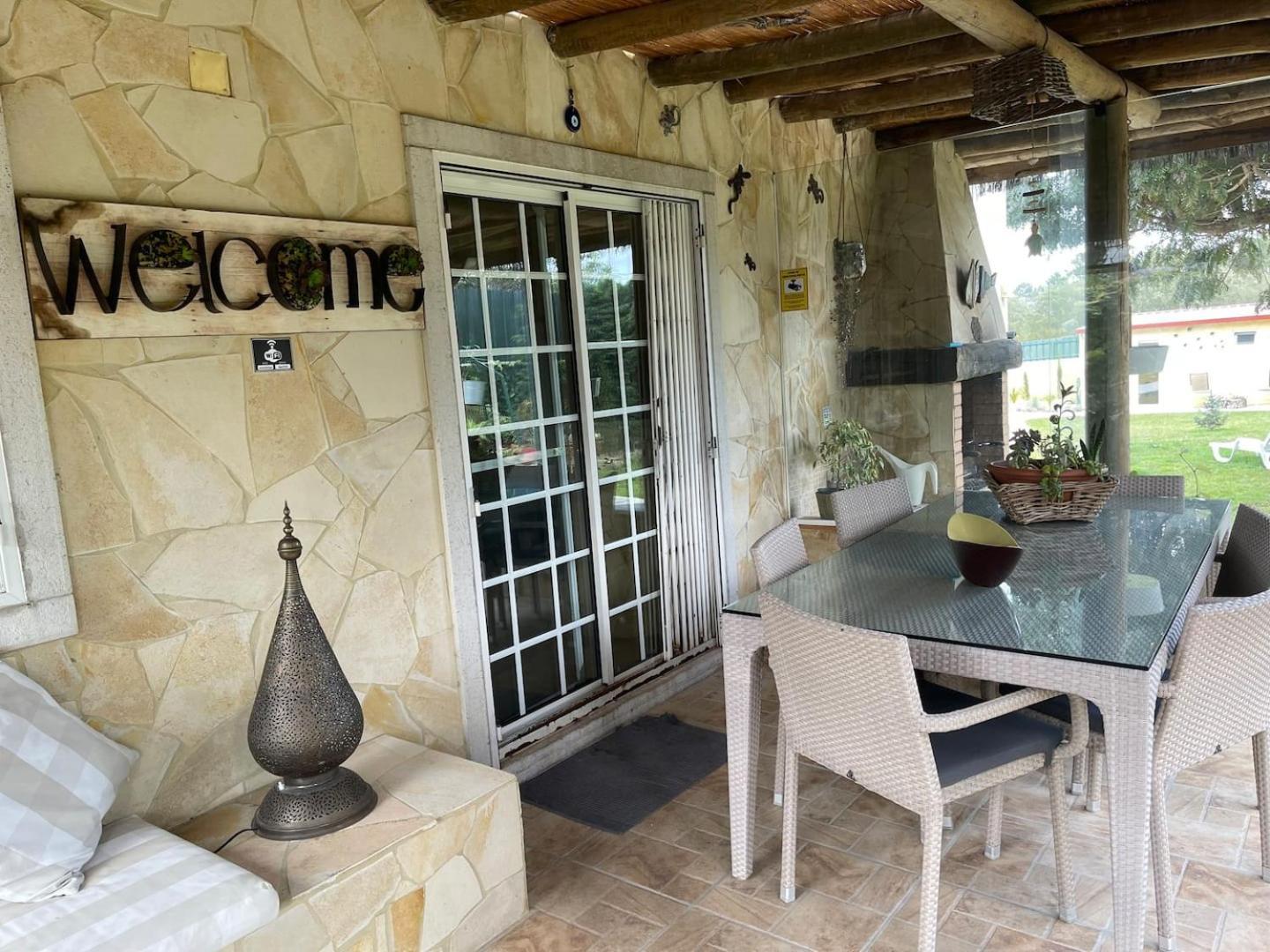 A Casa Do Lago Camarate  Екстериор снимка